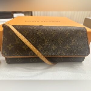 AUTHENTIC LOUIS VUITTON CONVERTING CLUCH MONOGRAM CANVAS POCHETTE TWIN GM!